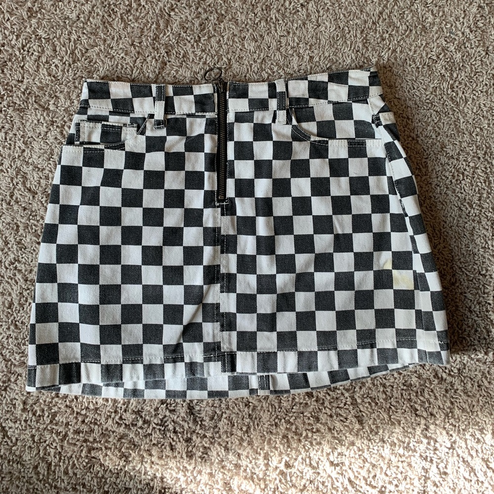 Checkered BDG skirt